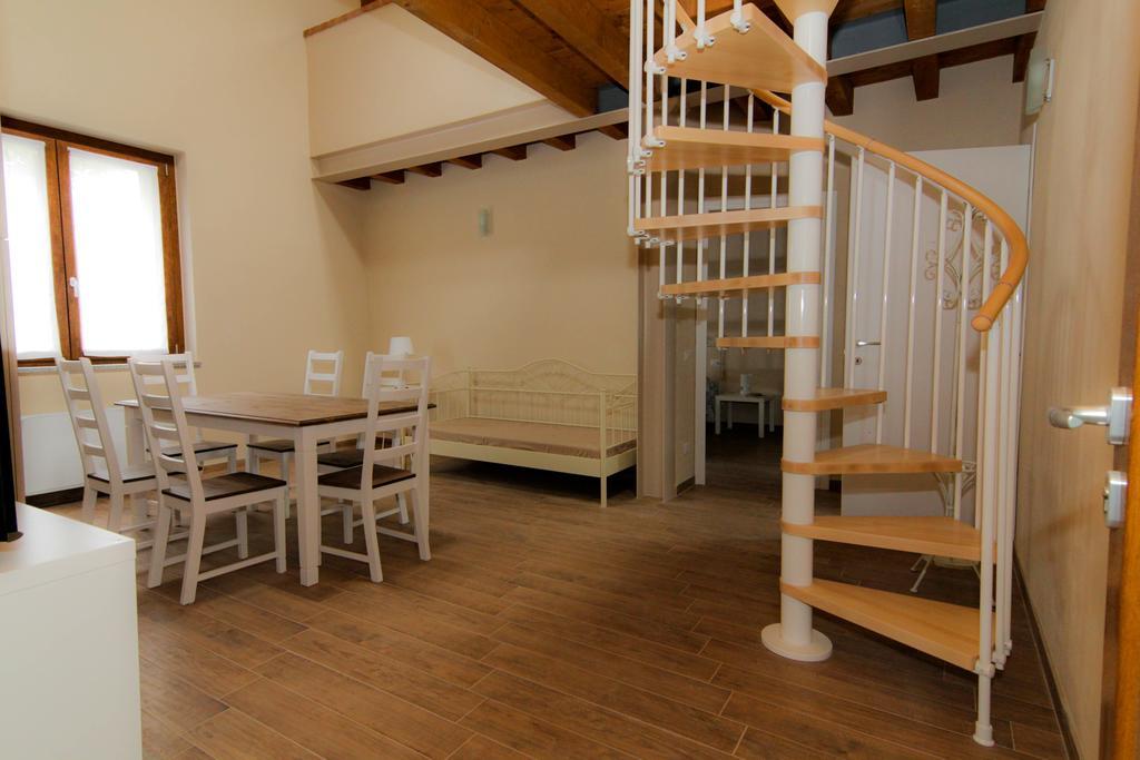 Agriturismo Cascina Della Fontana لودي الغرفة الصورة