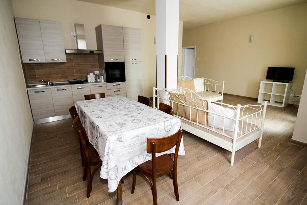Agriturismo Cascina Della Fontana لودي الغرفة الصورة